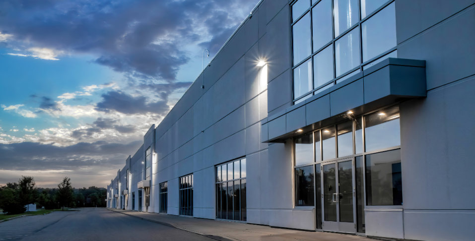 A Buyer’s Guide: How to Choose an LED Wall Pack